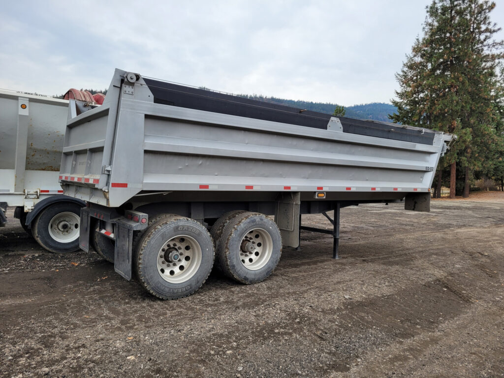 01362 - New 2018 Load line end dump trailer (18)